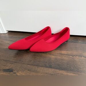 Vivaia Women’s Pointed Toe Flats Ruby Red Size 38.5EU